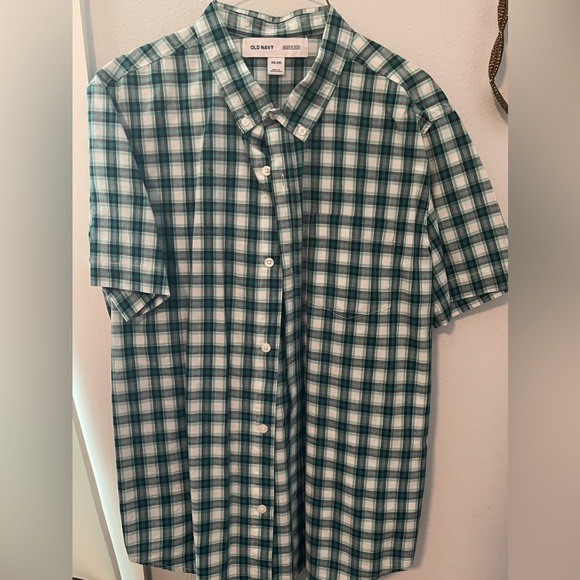 Old navy checkered button down shirt. Short sleeve size 18 xxl - Picture 1 of 4